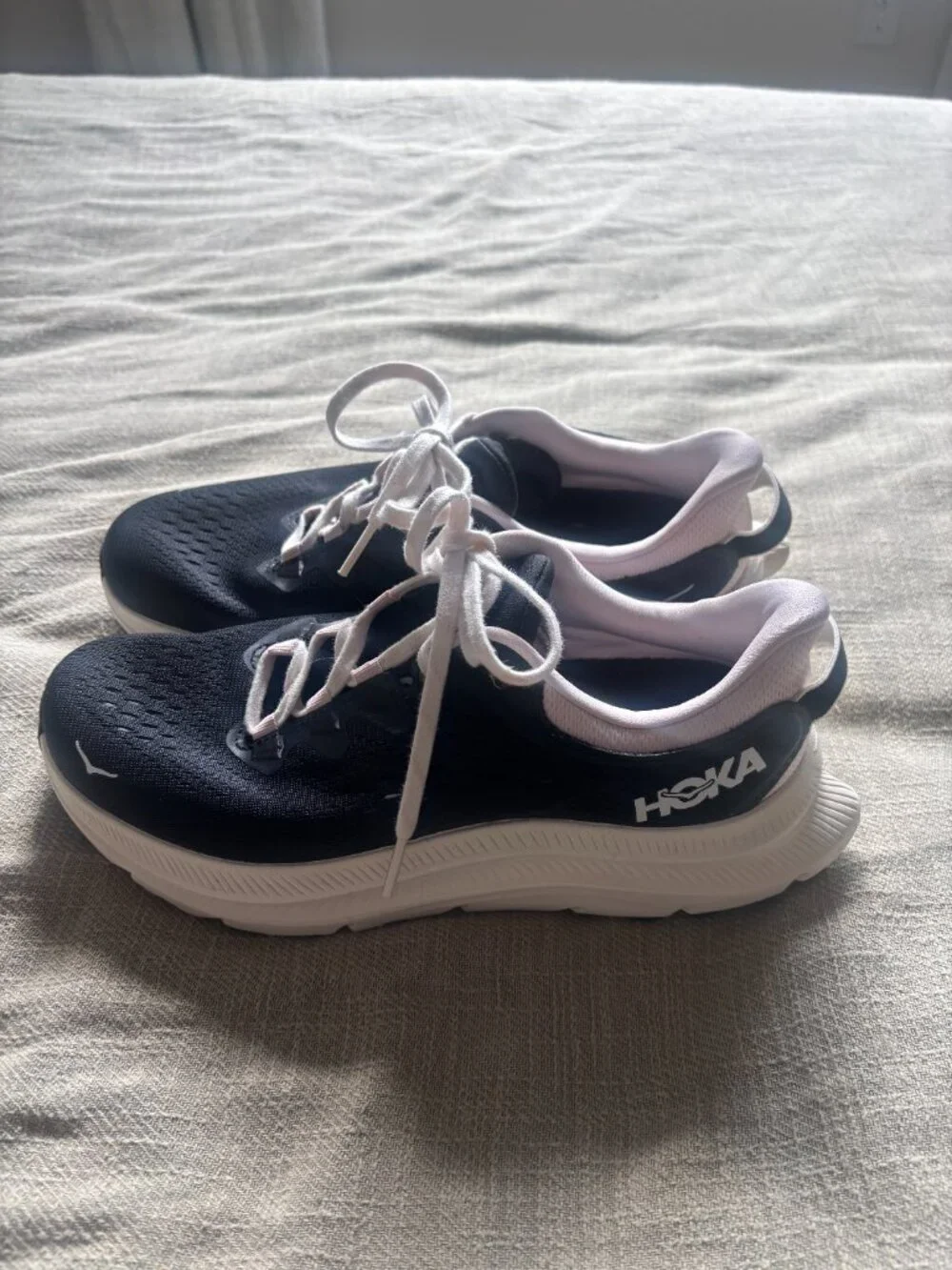 HOKA Kawana 2 Women’s 8.5 Black White Running Shoes